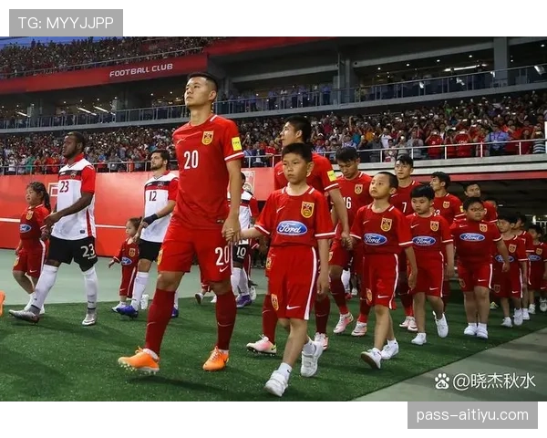 中国男足出征世预赛亚洲区十八强赛面临锋线人员选择难题 中国男足出征世预赛亚洲区十八强赛面临锋线人员选择难题